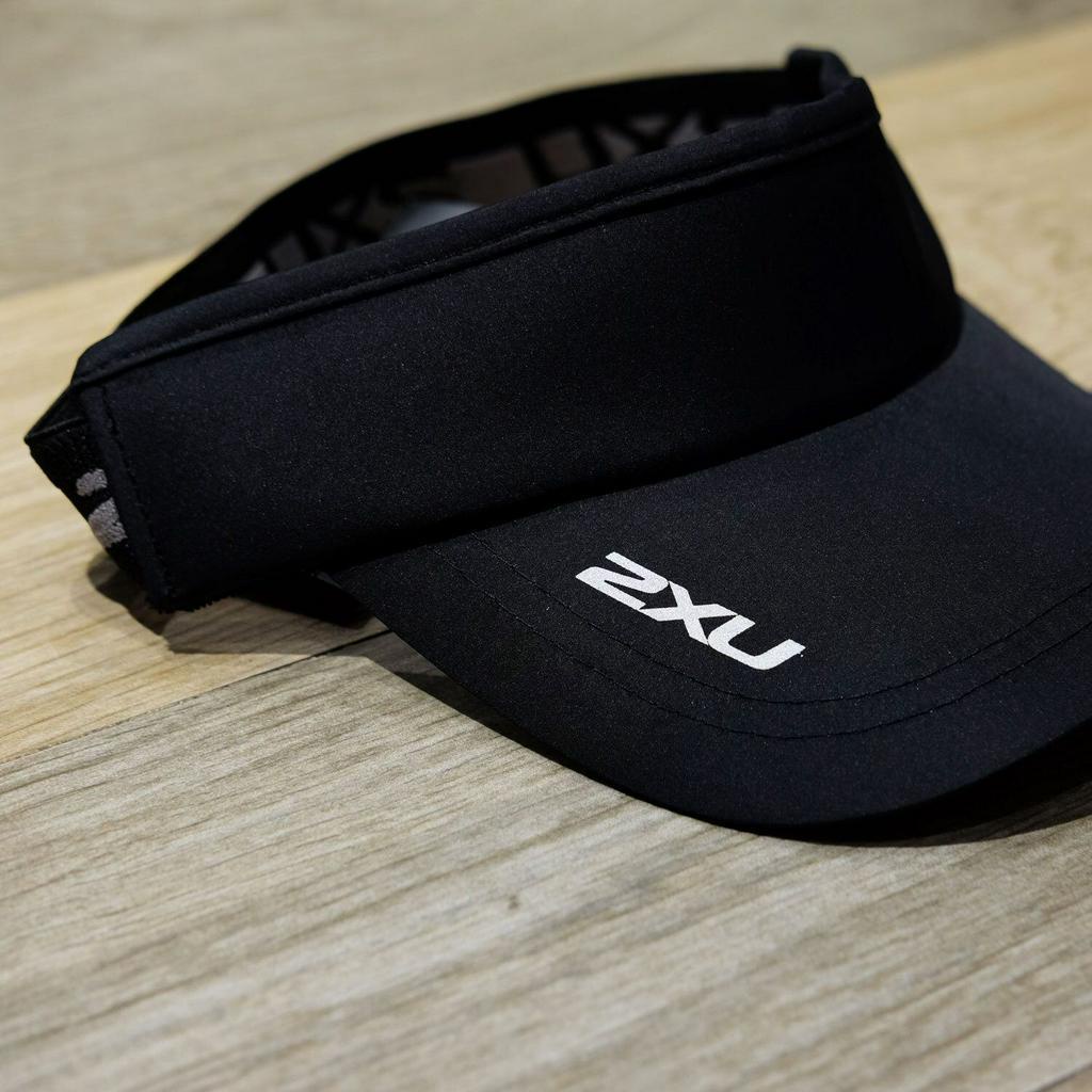 Nón chạy bộ hở đầu 2XU Performance Visor