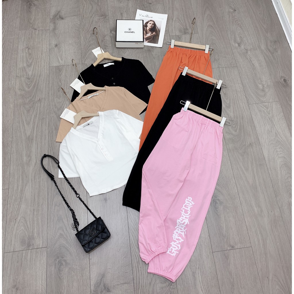 Set đồ nữ cá tính, set thể thao lửng áo thun đi chơi sang chảnh mùa hè đẹp 8A00038 | BigBuy360 - bigbuy360.vn