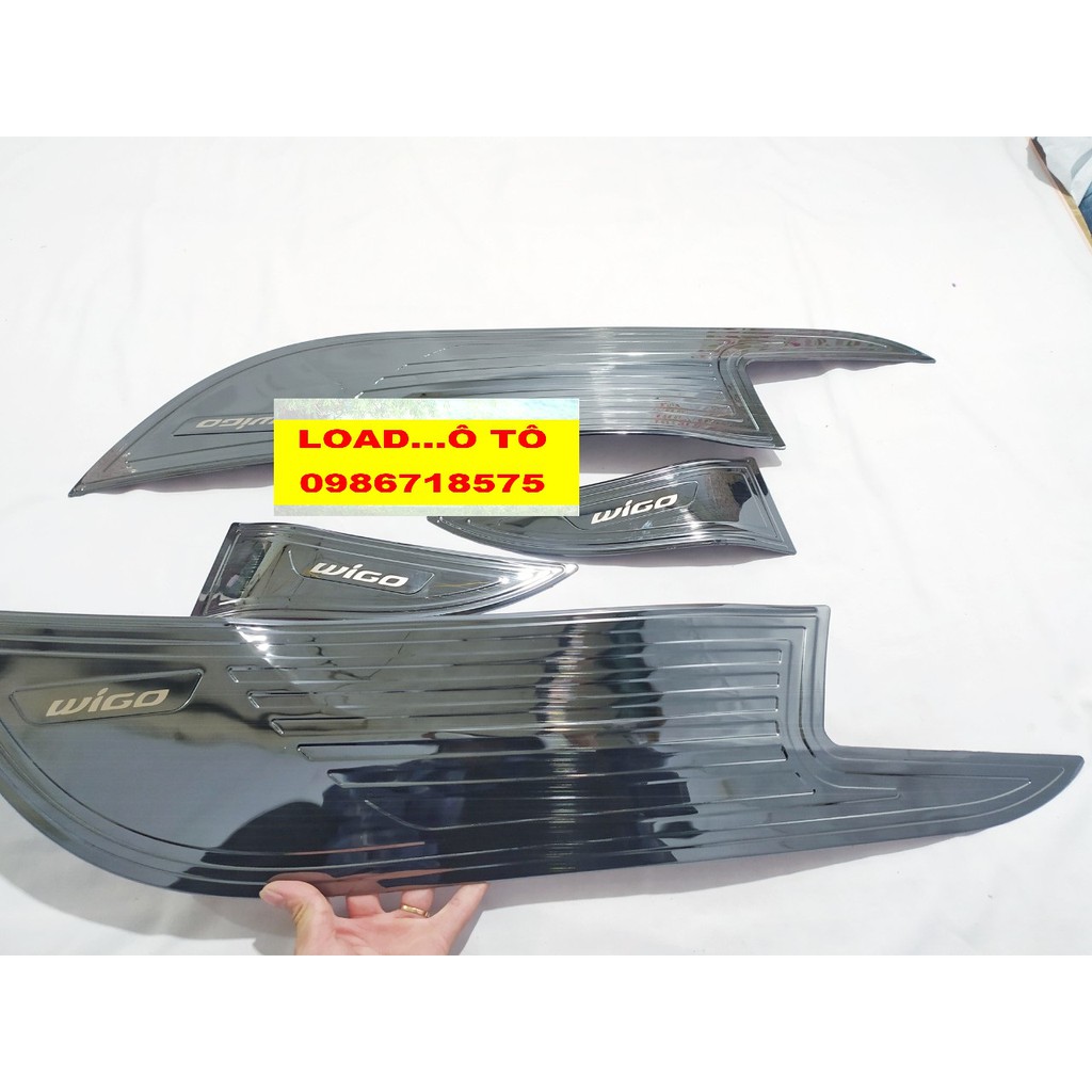 Bộ Ốp Tapli Cánh Cửa và Màng Loa Toyota Wigo Mẫu Titan Xước cao Cấp