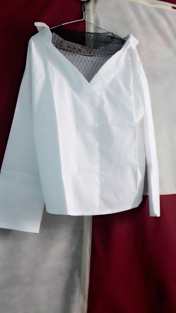 [có sẵn]Sơmi trễ vai kèm áo lưới_ULZZ9 | BigBuy360 - bigbuy360.vn