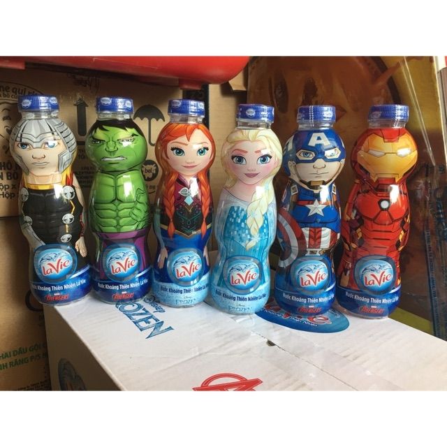 Nước khoáng lavie hình Avengers 330ml