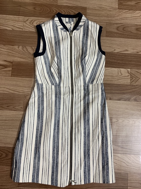 Váy dạ gile Ivymoda Size S