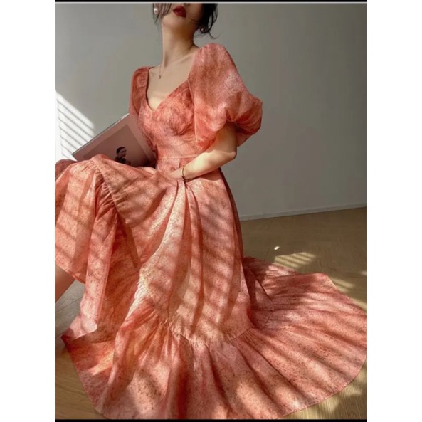 Đầm maxi hoạ tiết cổ V tay bồng, dáng xoè cao cấp.Váy hoa tiểu thư sang chảnh đi biển.