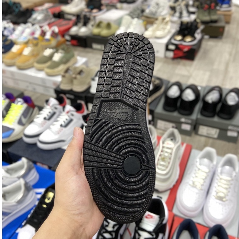 Giày Air Jordan 1 High " Fusion Red "