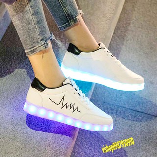 Giày mẫu Nhịp Tim Trắng phát Sáng 7 màu Nam Nữ 11 Chế độ Sáng (video thật)