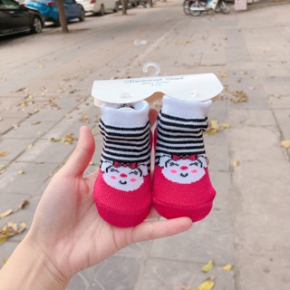 Set 4 tất vớ cho bé sơ sinh (0-6 tháng)