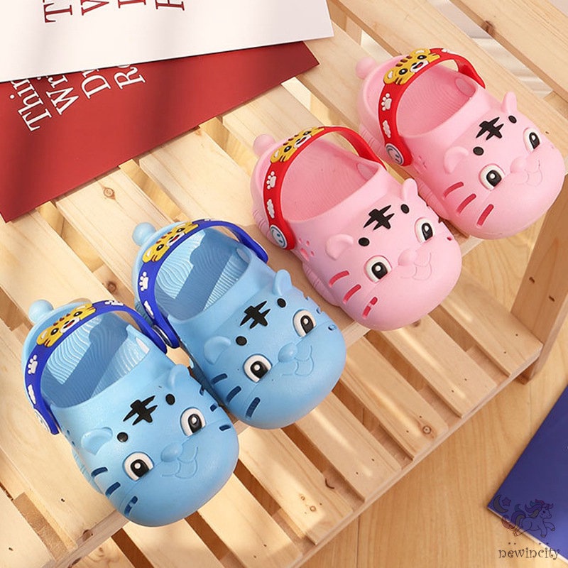 Dép Đi Biển Đế Mềm Chống Trượt Thoải Mái Thời Trang Mùa Hè Hàn Quốc Cho Bé