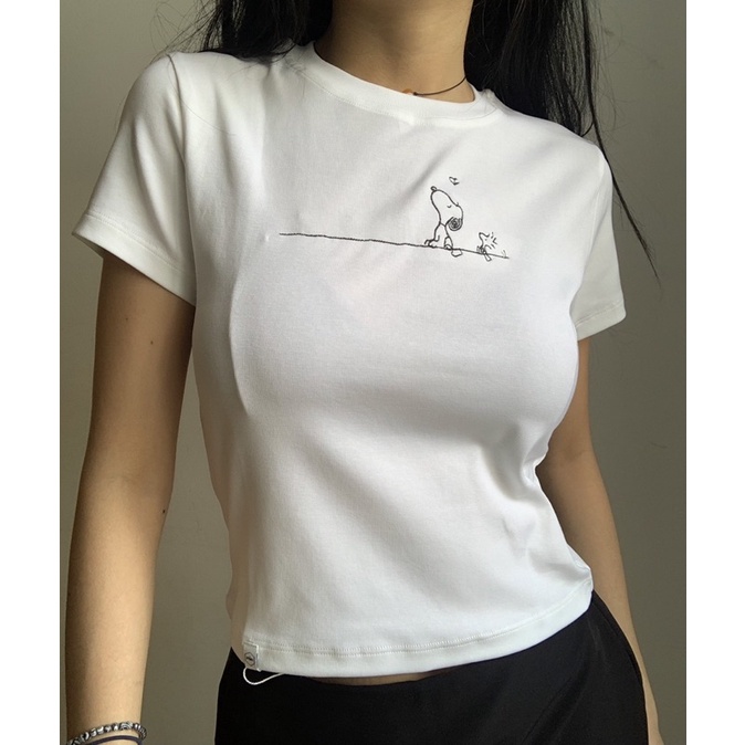 Áo Thun Trắng In,Thêu Hình Màu Sắc tiemmem