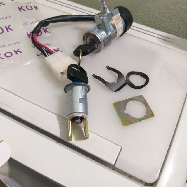 Ổ Khóa Xe Dream Wave 2 Cạnh Chuẩn Zin, Ổ Khóa Điện Và Khóa Cốp ( Kèm 2 Chìa Khóa ) Dùng Cho Dream Và Wave