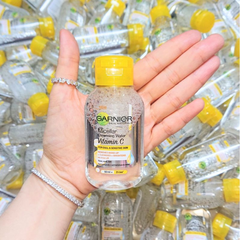 Nước tẩy trang Garnier vàng Micellar Water Vitamin C 50ml