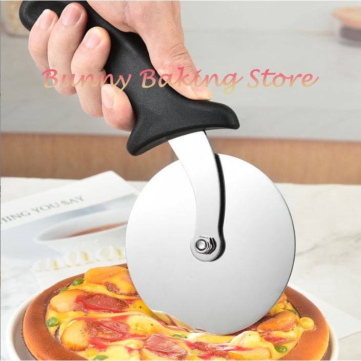 Dao cắt pizza cán nhựa