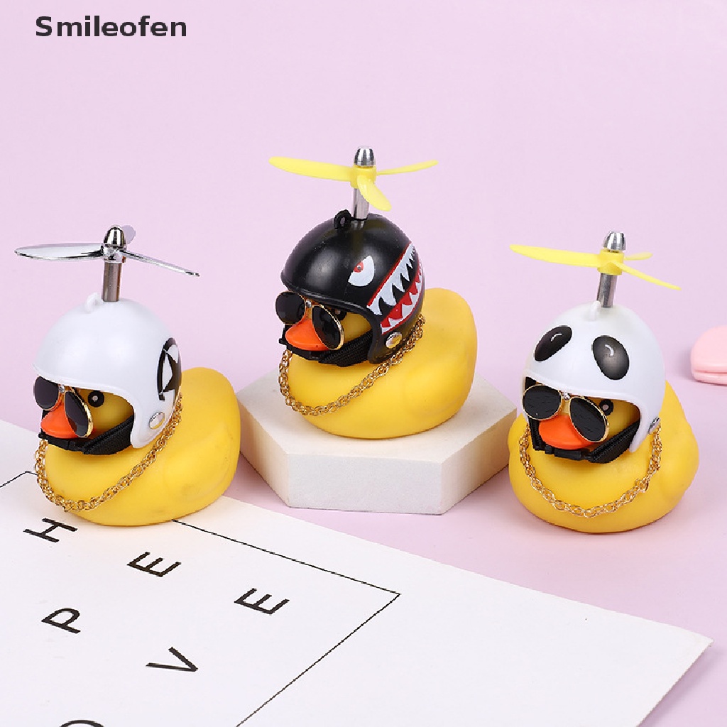 [Smileofen] Chú Vịt Vàng Đội Mũ Bảo Hiểm Có Dây Treo Trang Trí Xe Hơi Không Có Đèn