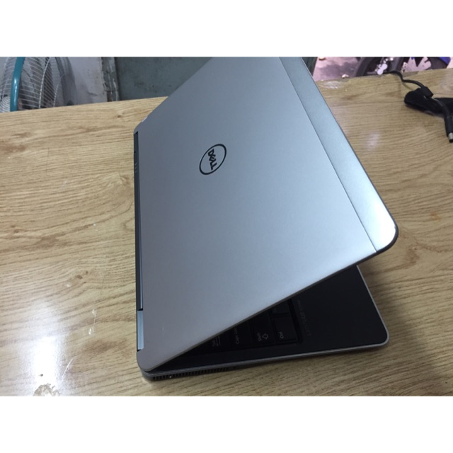 LapTop Dell E7240 / i7 Thế hệ4 / 4g/ ssd 128g / siêu nhỏ gọn