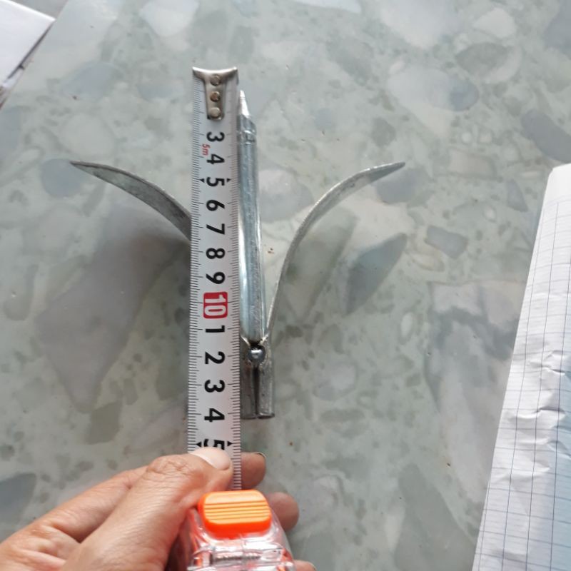 Chông hàng rào sắt