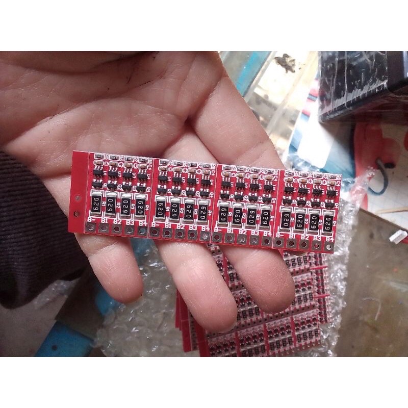 Mạch cân bằng 1.5ah cho pin 3,2v 4s