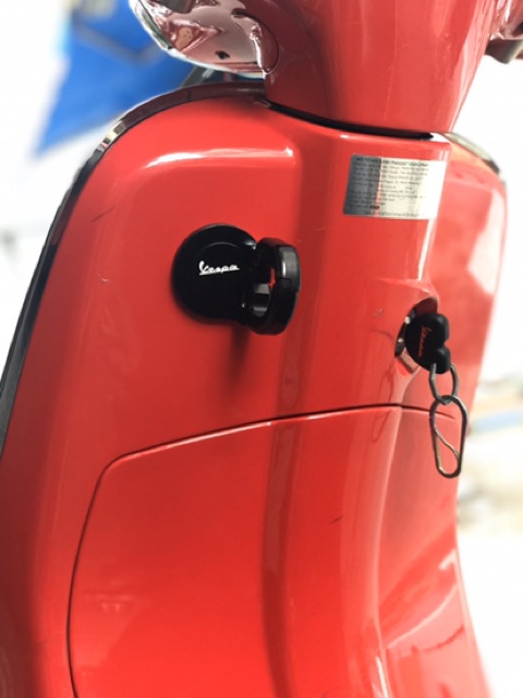 Móc treo đồ cho xe Vespa