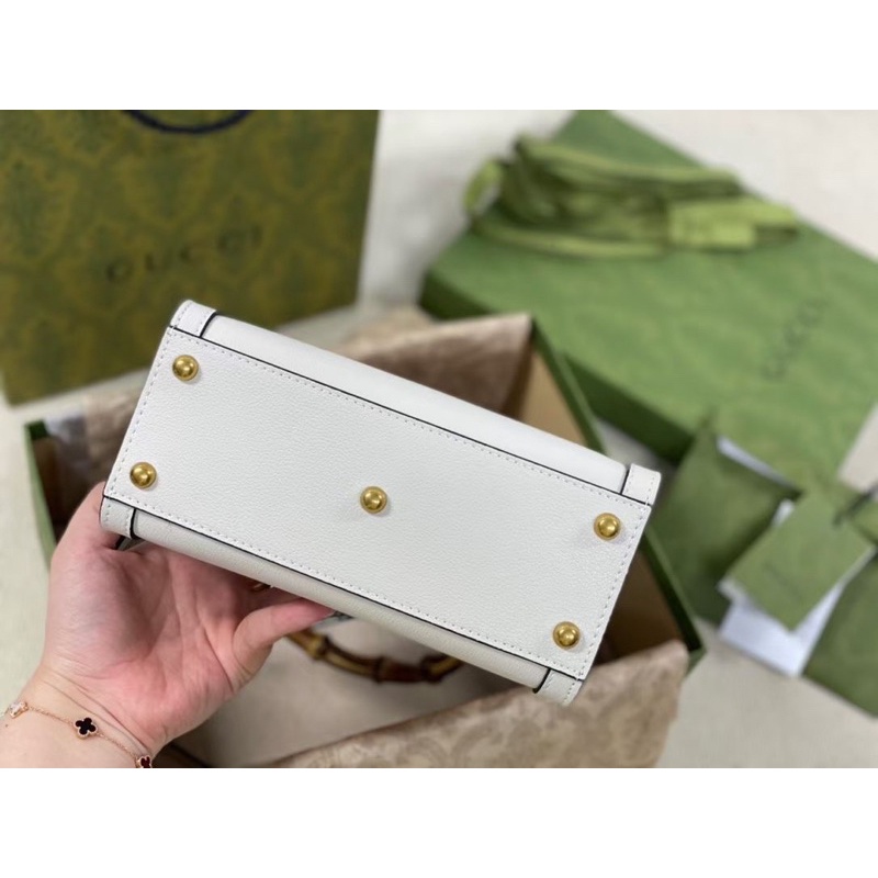 Túi xách/ túi đeo chéo nữ Gucci GC Bamboo Diana size 20 chất liệu da thật quai gỗ