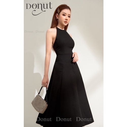 Váy yếm đen dáng dài