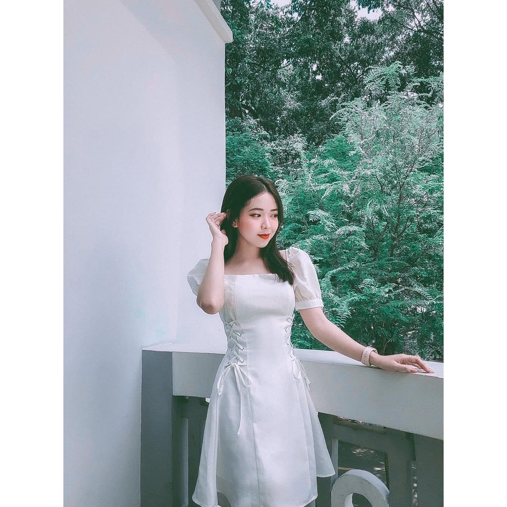 [Mã WASTMAY giảm 15% tối đa 30K đơn 150K] Đầm dạo phố đan dây eo xinh xắn - Wiwi Dress | BigBuy360 - bigbuy360.vn