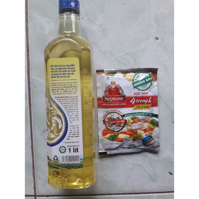 Combo dầu ăn simply đậu nành 1 lít tặng kèm hạt nêm neptune 50 gr