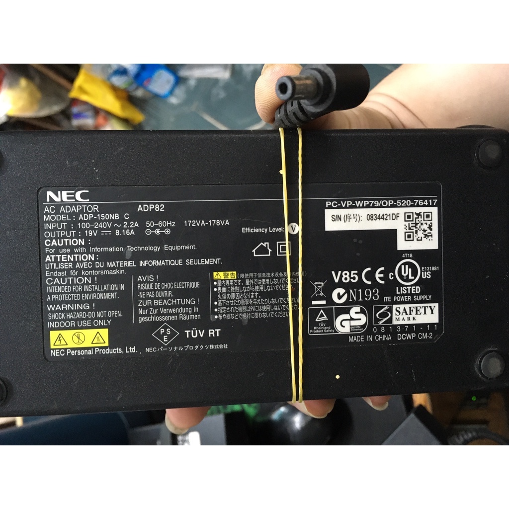 QUA SỬ DỤNG Sạc laptop Nec 19v 8.16a 155w hàng tháo máy xịn
