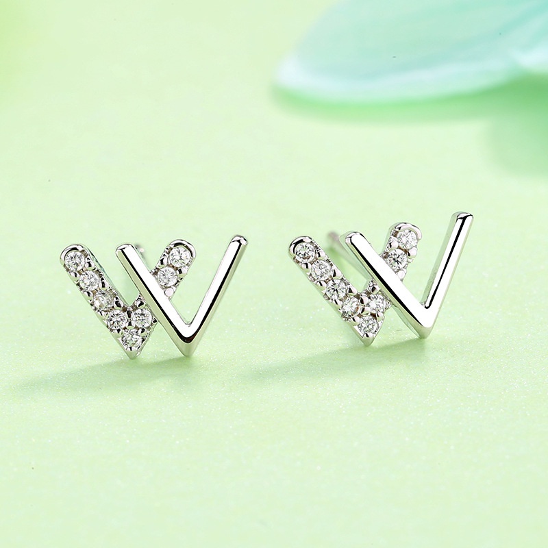 Khuyên Tai Đính Đá Kiểu Chữ V Đôi Thời Trang Dành Cho Nữ F804