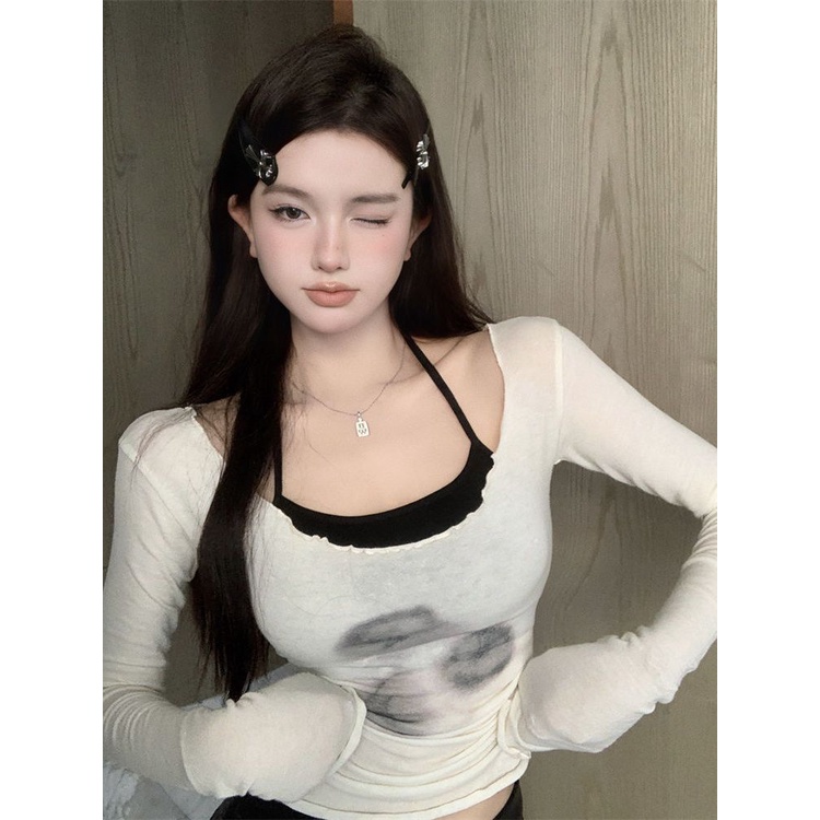 Set đồ COZOKC gồm áo thun màu nhuộm tay dài và áo không tay ôm dáng thiết kế quyến rũ