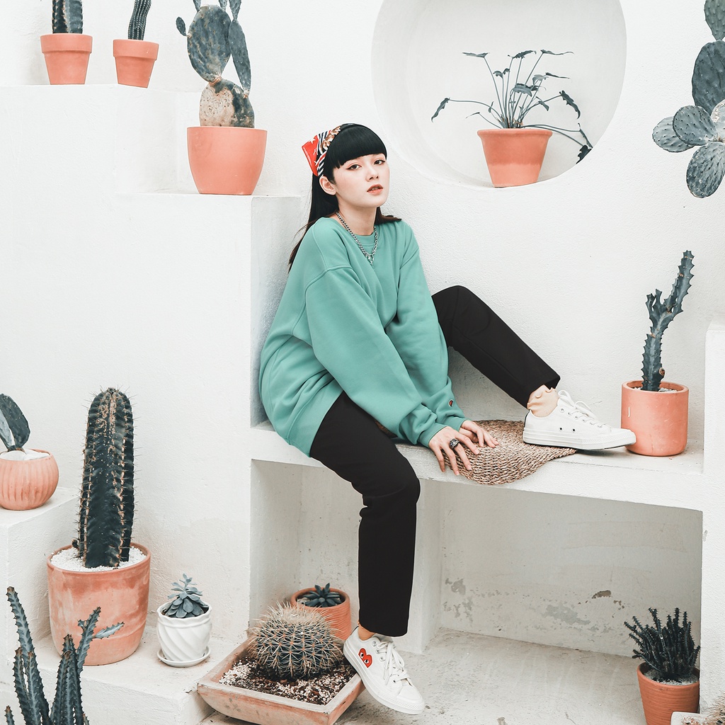 Áo Tay Dài Sweater Champion Chữ Thêu Sắc Nét Có Chất Liệu NỈ Bông Cotton Màu Xanh