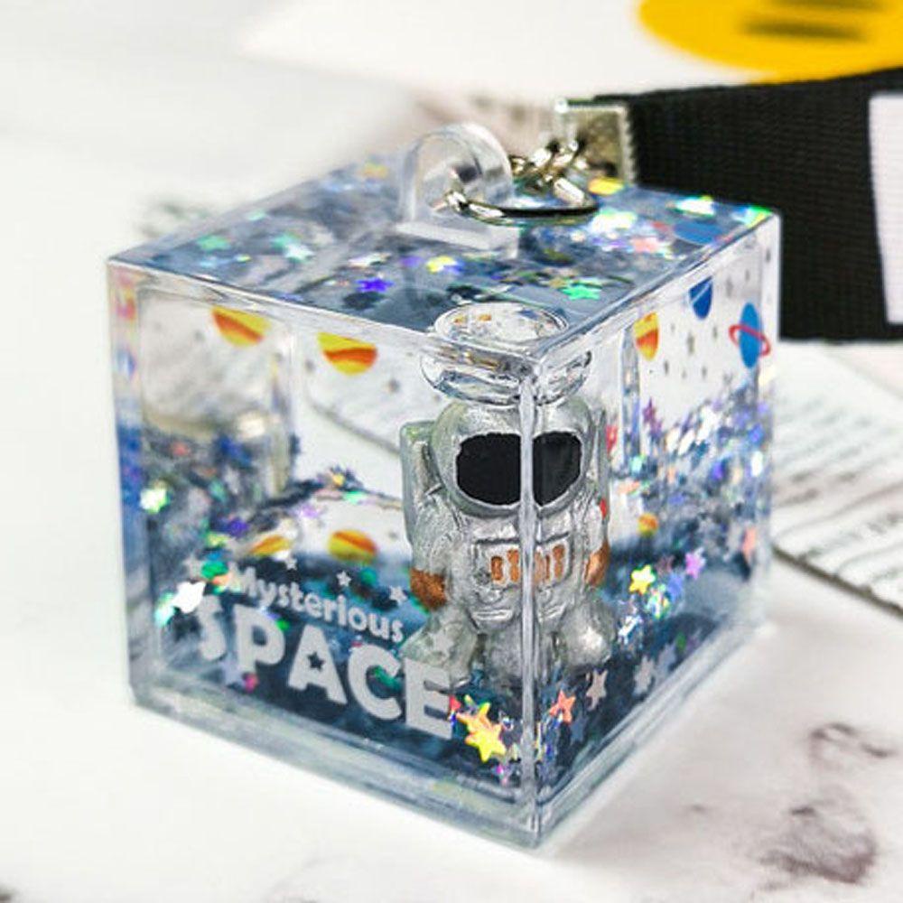 Móc Khóa Hình Bình Nước Bằng Resin Hình Phi Hành Gia Dễ Thương