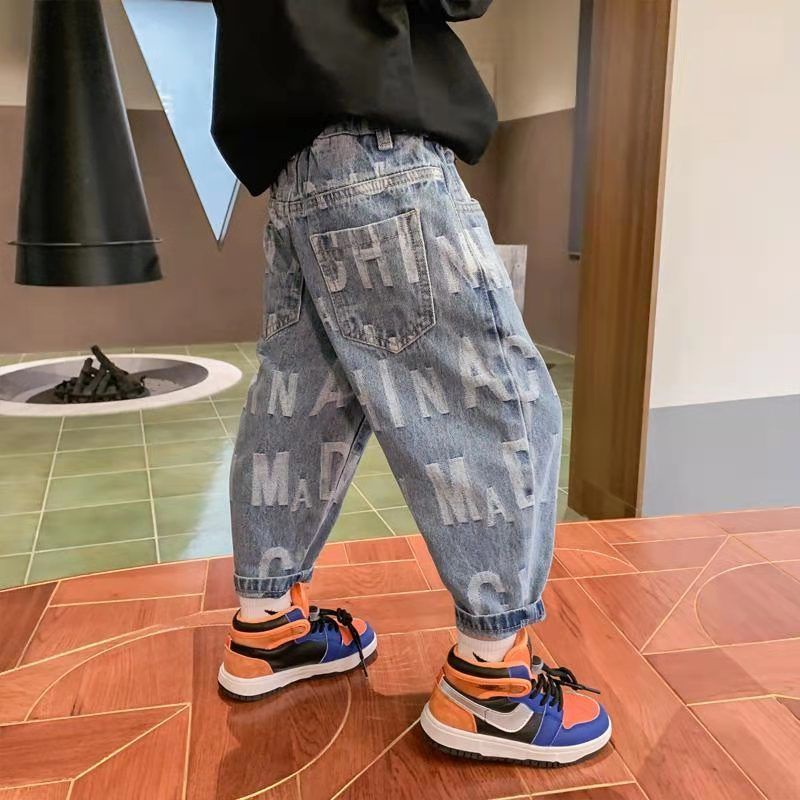 Quần jean dài dáng rộng in họa tiết toàn diện thời trang xuân thu dành cho bé trai 2021