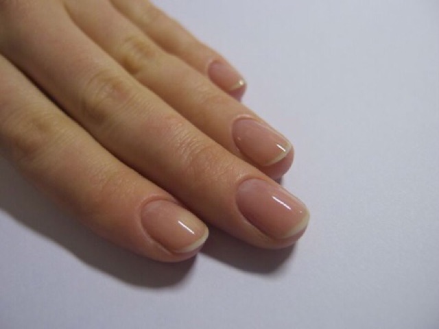 DƯỠNG CỨNG MÓNG NAIL ALIVE