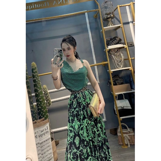 Set váy cao cấp.