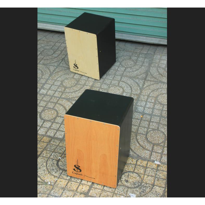 Trống Cajon dòng SR02 giá rẻ cho học sinh , sinh viên , người mới tập chơi