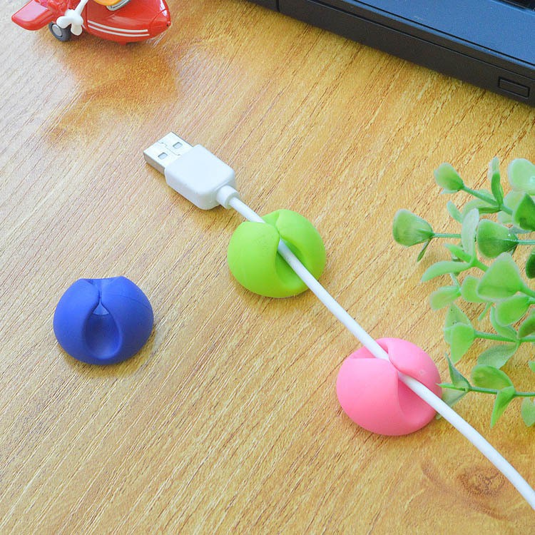 Giá Đỡ Sắp Xếp Dây Cáp Gọn Gàng Để Bàn Tiện Dụng