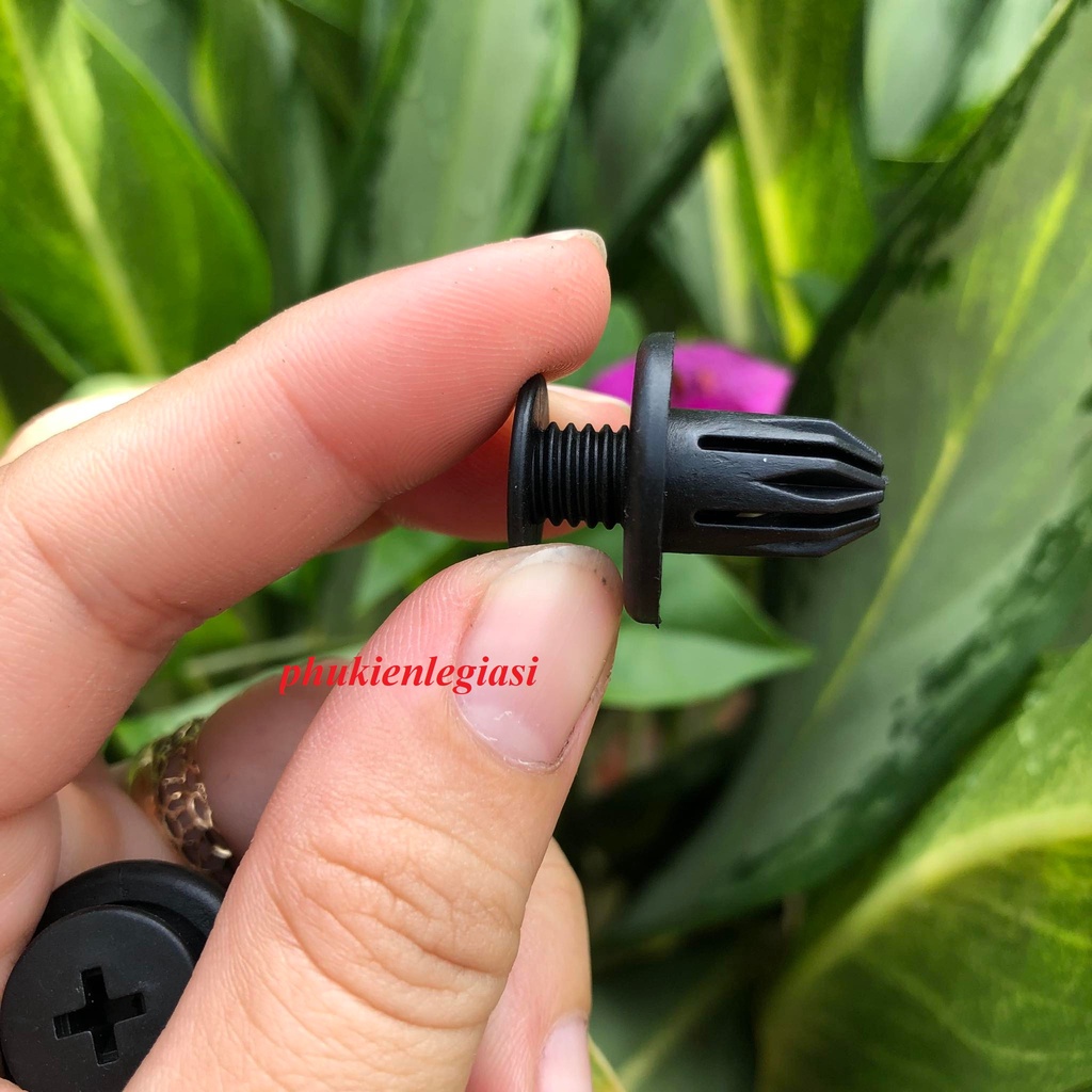 Nút Vít Nhựa 10mm Màu Đen Thay Thế Cho Xe Hơi hàng OEM Mitsubishi grandis