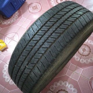 Lốp ô tô cũ 265/65/17 bridgestone 684
