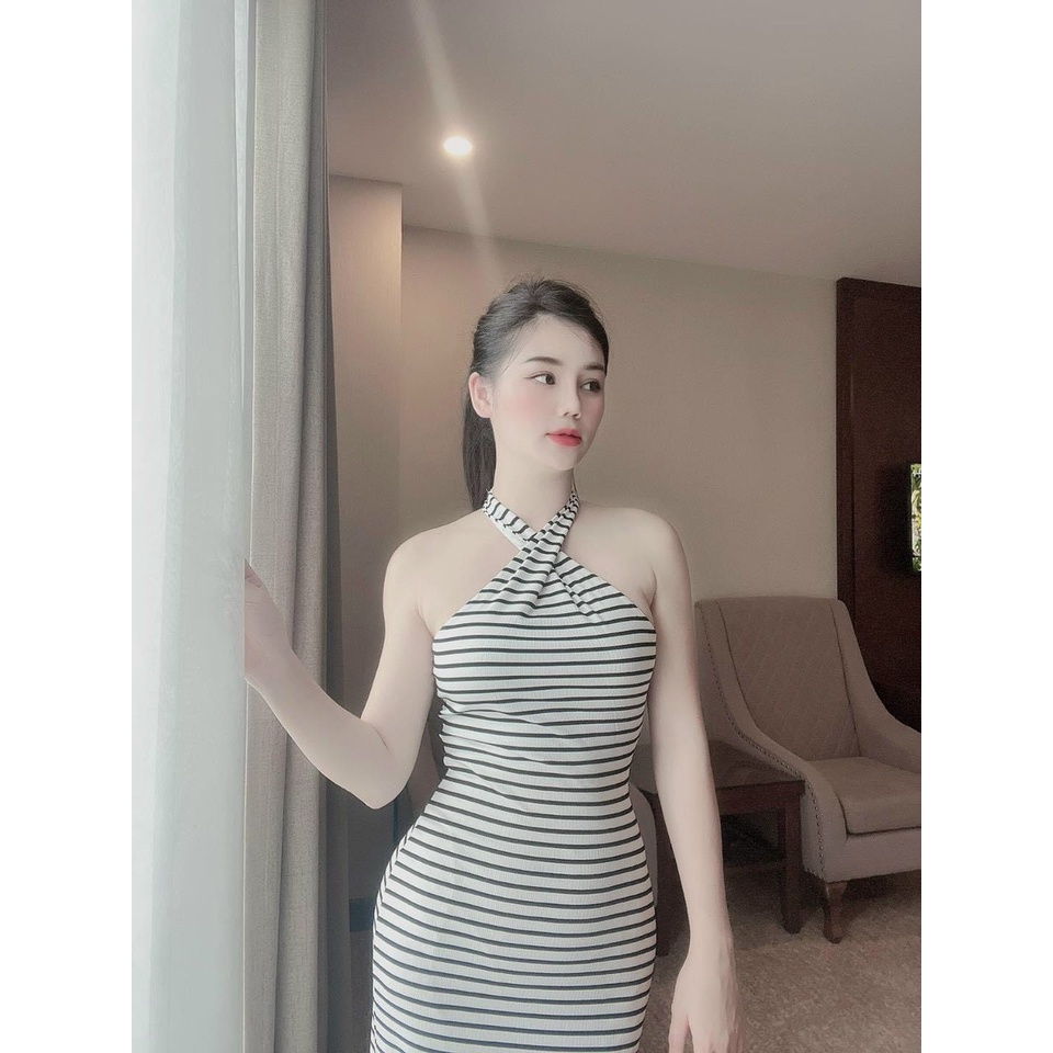 Đầm body nữ kiểu sọc ngang yếm dây chéo cổ dáng dài midi hot