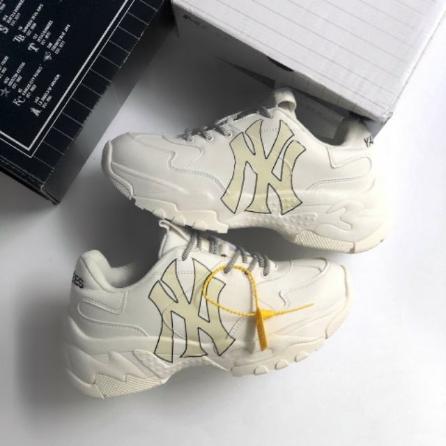 Giày sneaker ny