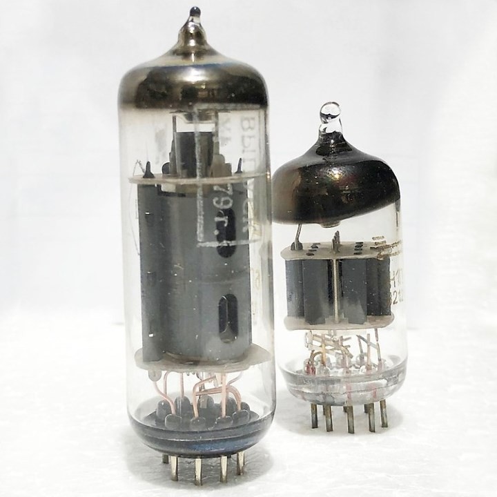 BỘ 04 BÓNG ĐÈN NGA CHO ÂM LY ĐÈN NOBSOUND MS10D ,MKII, MKIII CAO CẤP 02-6N1N-EB + 02-6H1N