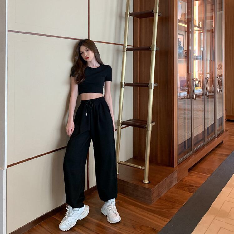 Quần Jogger Nữ Trơn From Thụng Ulzzang Unisex , Quần Boom Ống Rộng, Cạp Chun, Bo Gấu 2 Màu WINKI