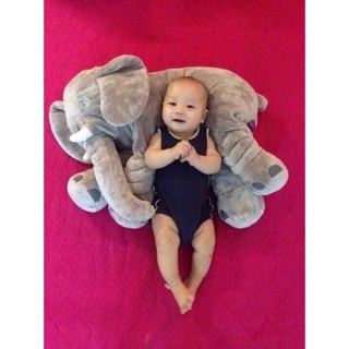 Gối ôm con voi cho bé