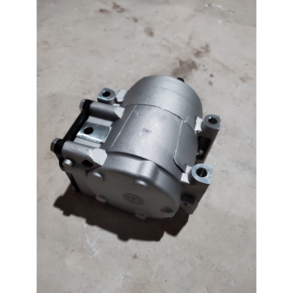 Lốc điều hoà HD205 lắp xe Huyndai HS15 không đầu không bích