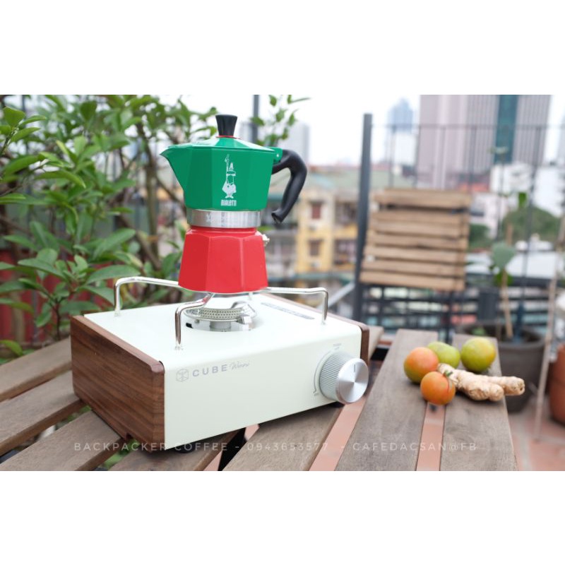 Bếp gas du lịch Kovea Cube Winnie ốp gỗ óc chó