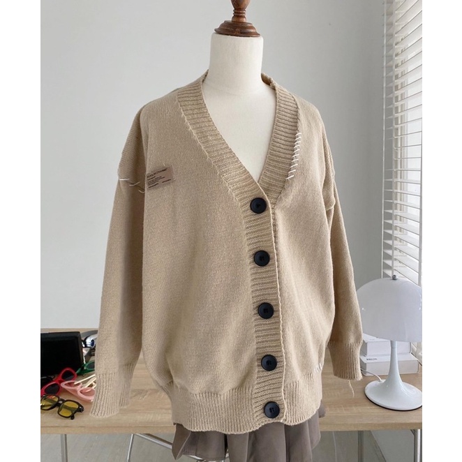 ÁO KHOÁC CADIGAN VIỀN CHỈ NỔI TAG DA NGỰC MÀU NUDE SIÊU XINH