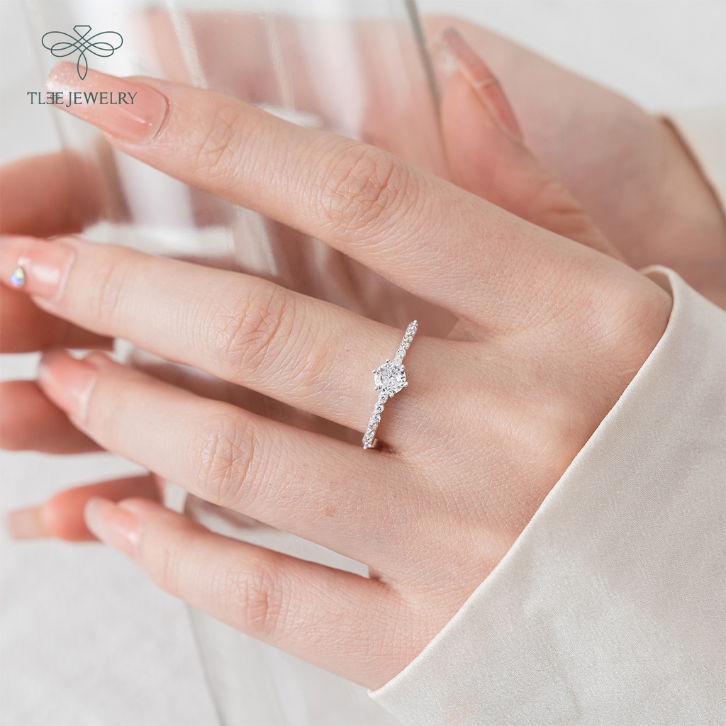 Nhẫn bạc nữ TLEE ổ tròn 6 chấu phối viền 14 viên đá sang trọng NCJ A0193