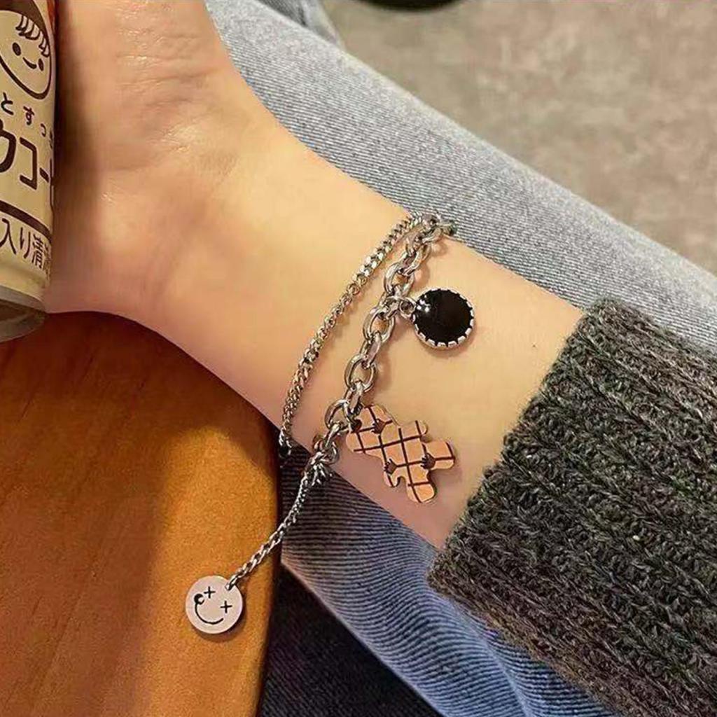 Dây chuyền ngắn hai lớp mặt hình gấu và mặt cười thiết kế đơn giản dành cho bạn nữ