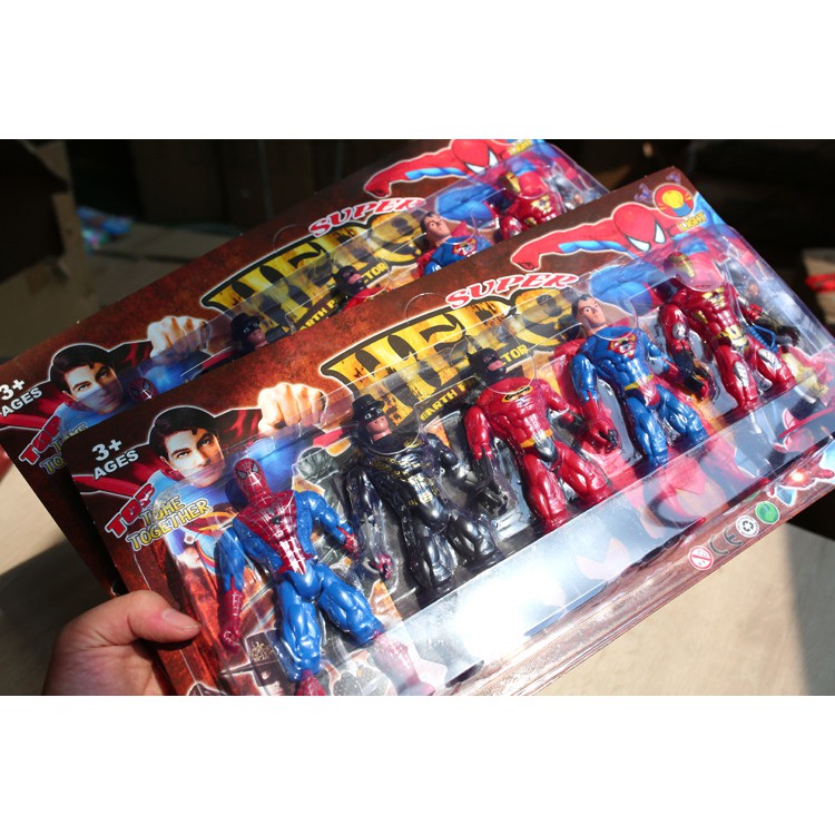 Set 5 mô hình siêu hùng cho bé