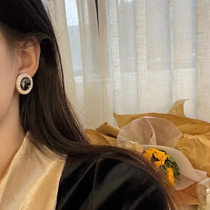 Hoa tai đính hạt phong cách cổ điển thập niên 90 - Maben