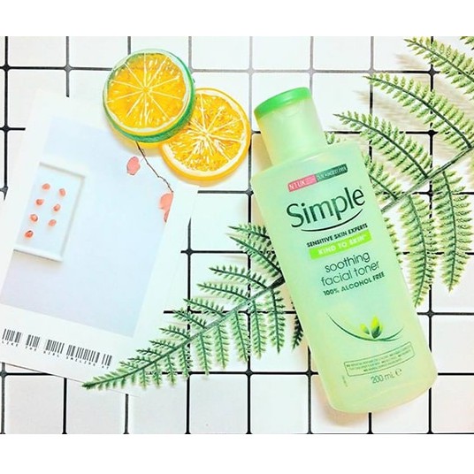 Nước Hoa Hồng Simple Smoothing Facial Toner_Cấp Ẩm Dịu Nhẹ Cho Da( 200ml) | BigBuy360 - bigbuy360.vn