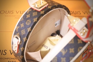 Túi lv boite dáng cứng fullbox supper
